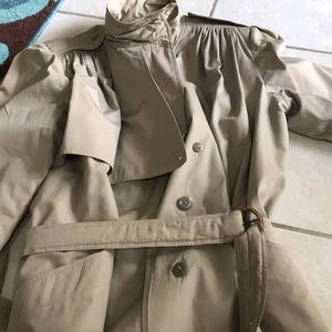 Vintage Great Lined Raincoat Trench Coat   Belted